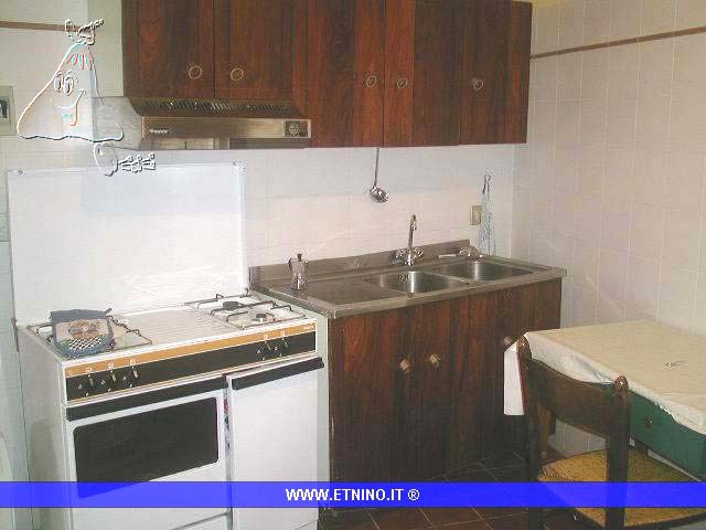 kitche front.jpg